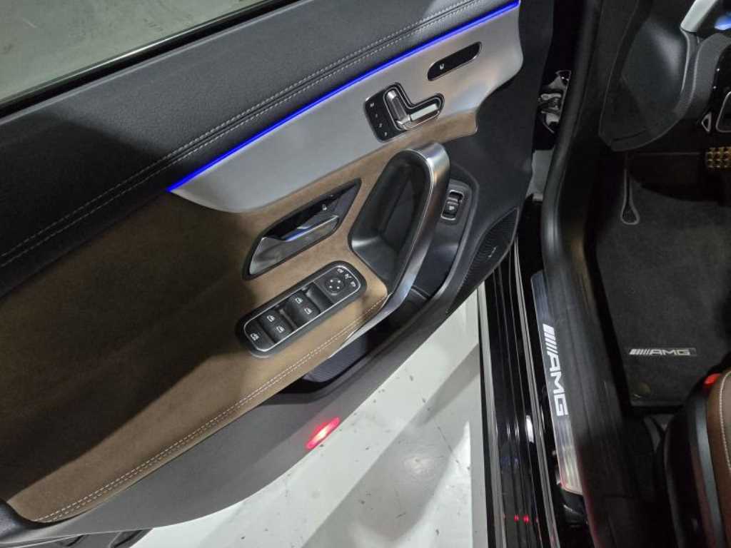 Mercedes-Benz CLA-Class — photo 09