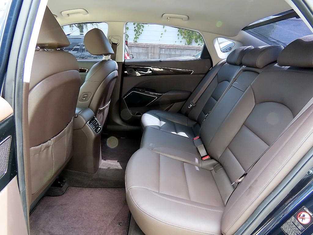 Kia K7 — photo 06