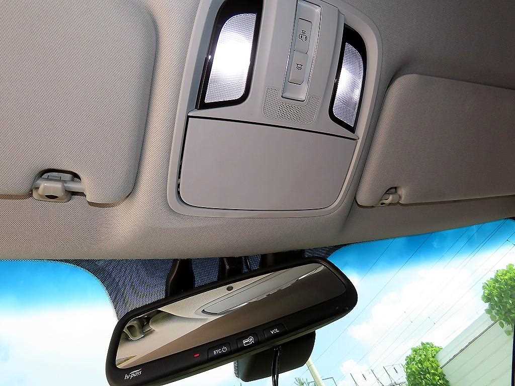 Kia K7 — photo 16