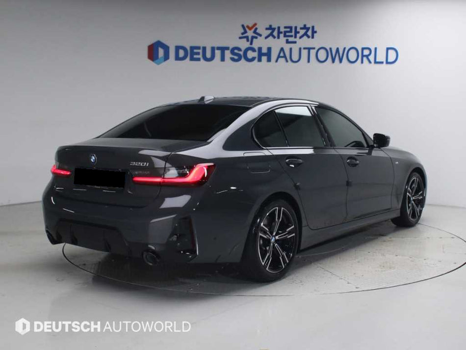 BMW 3-Series — photo 02
