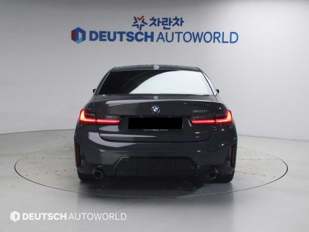 BMW 3-Series — photo 04