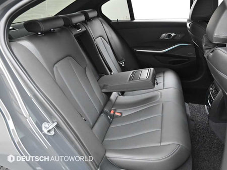 BMW 3-Series — photo 12