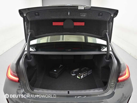 BMW 3-Series — photo 19