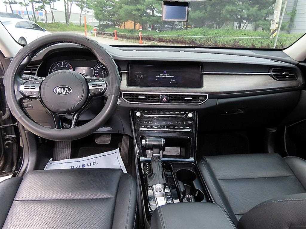 Kia K7 — photo 07