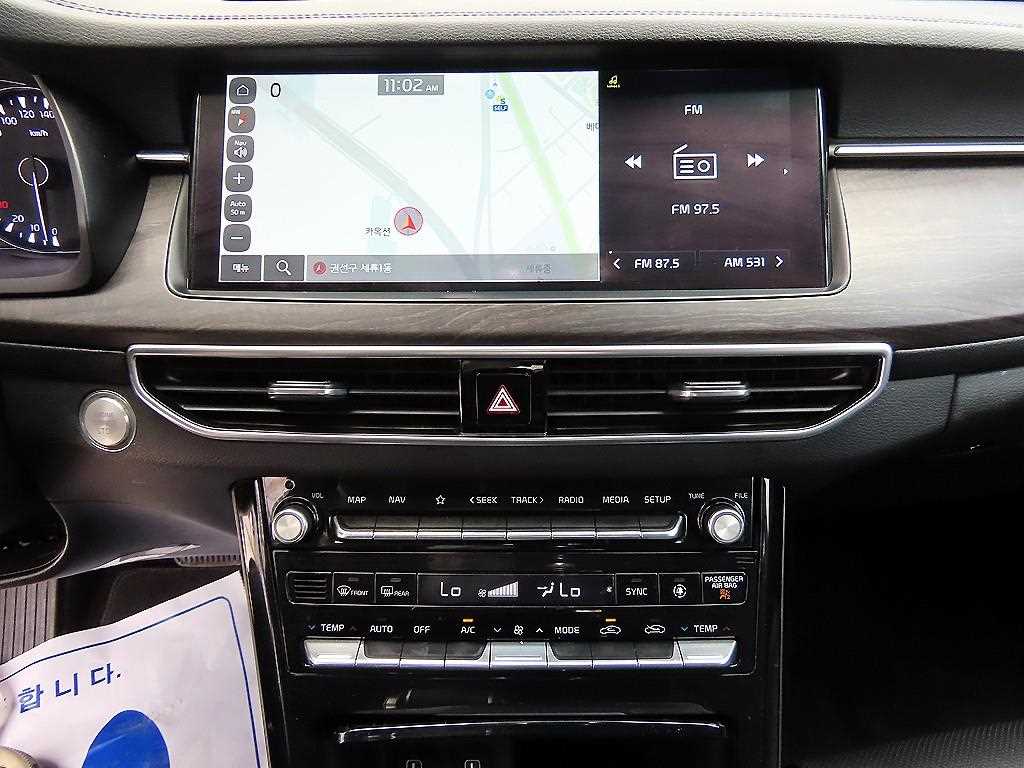 Kia K7 — photo 13