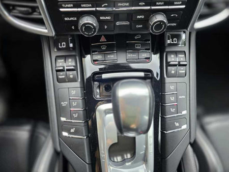 Porsche Cayenne — photo 09