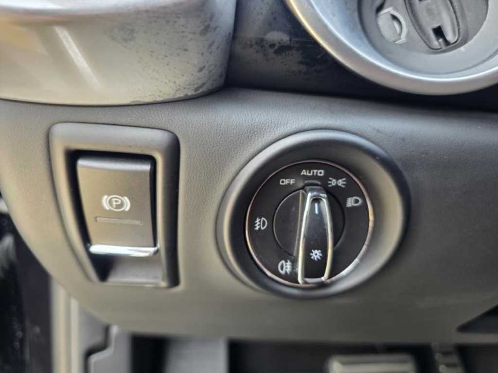 Porsche Cayenne — photo 19