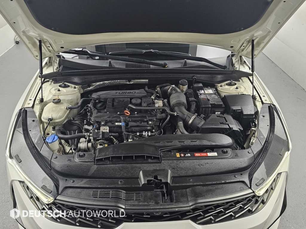 Kia K5 — photo 06