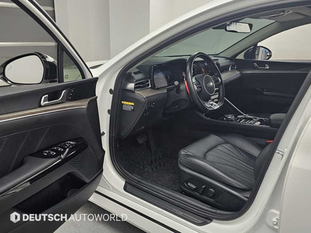 Kia K5 — photo 11