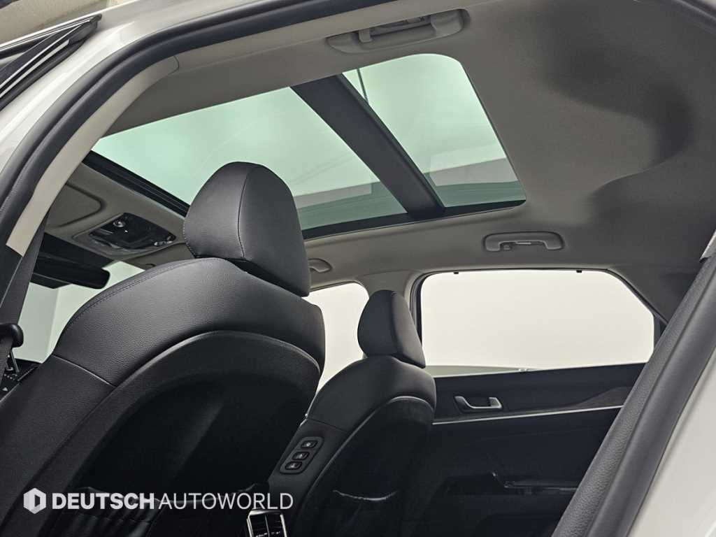 Kia K5 — photo 18