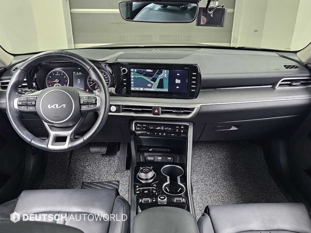 Kia K5 — photo 07