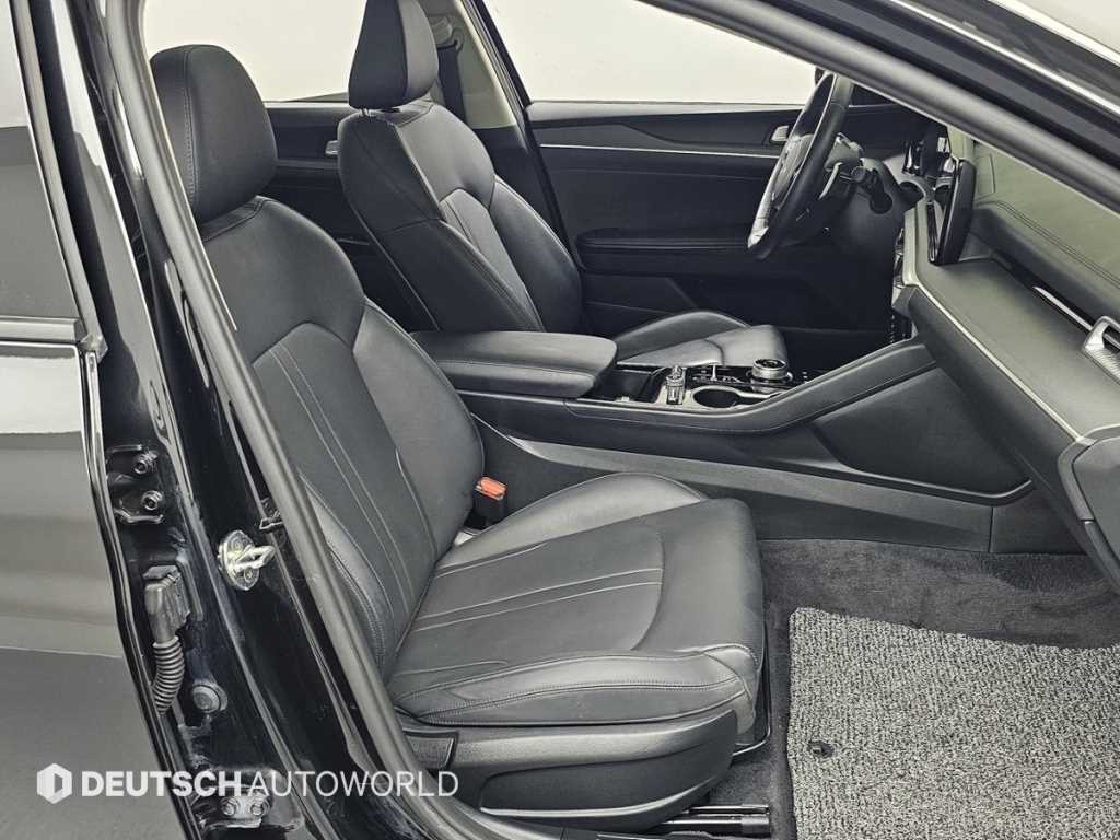 Kia K5 — photo 10