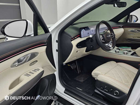 Genesis GV70 — photo 11