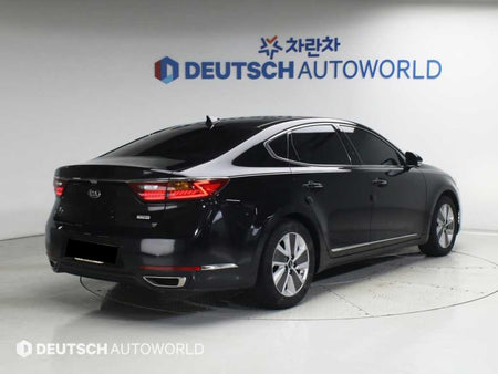 Kia K7 — photo 02