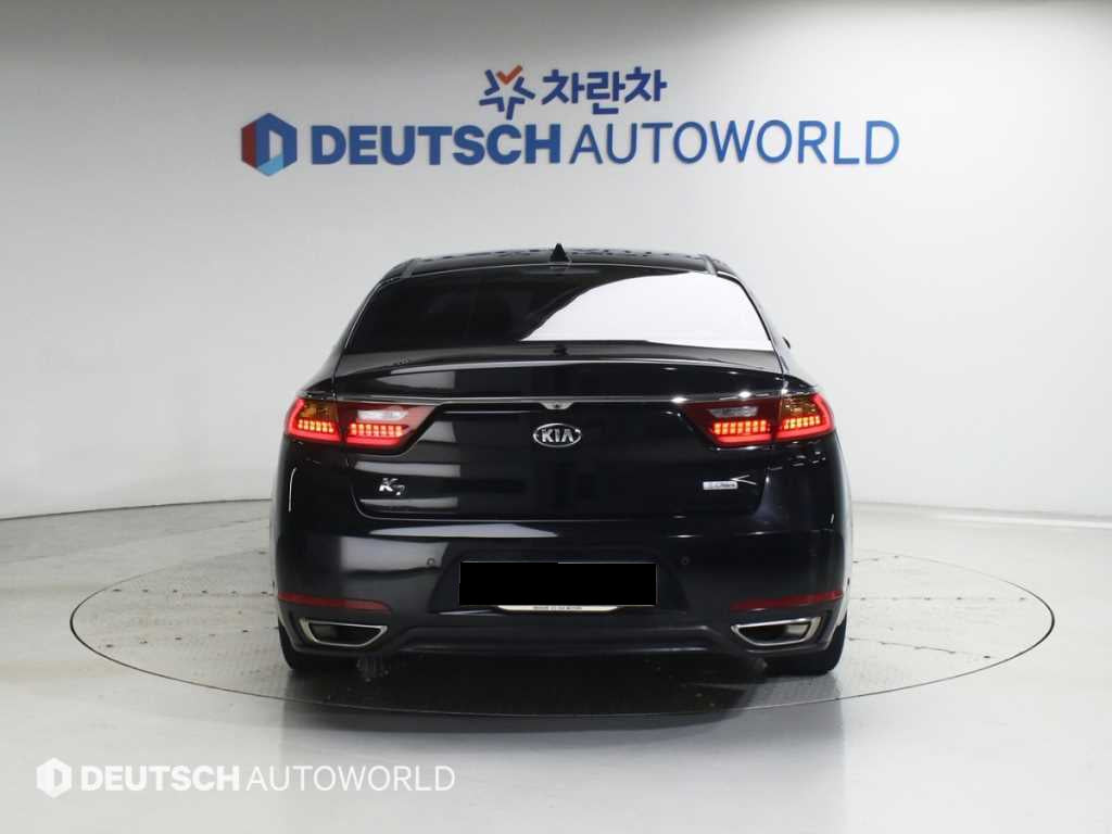 Kia K7 — photo 04