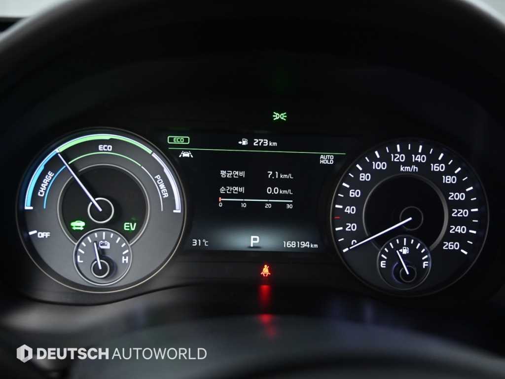 Kia K7 — photo 08