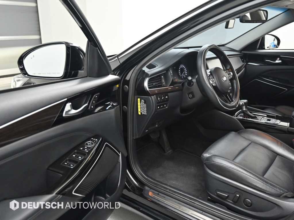 Kia K7 — photo 11