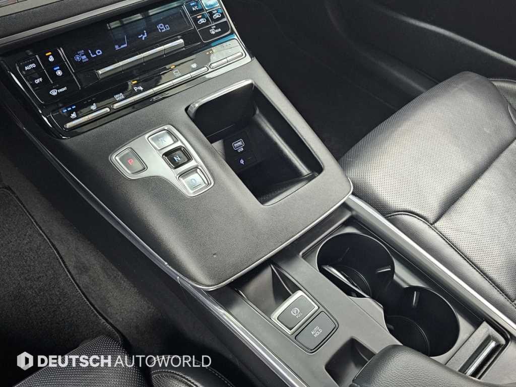 Hyundai Grandeur — photo 09