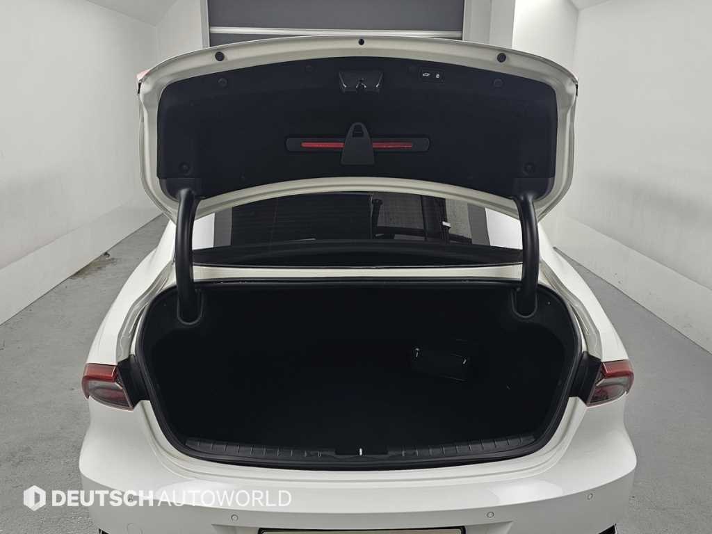 Hyundai Grandeur — photo 19