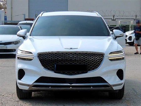 Genesis GV70 — photo 01