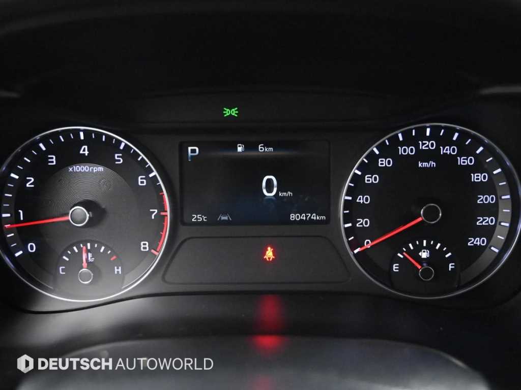 Kia K3 — photo 08