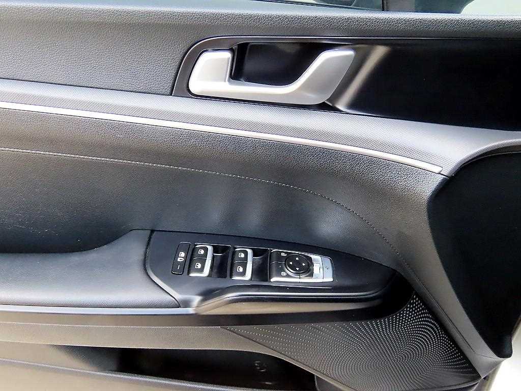 Kia K5 — photo 11