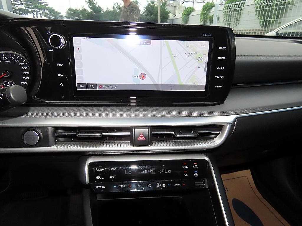 Kia K5 — photo 13