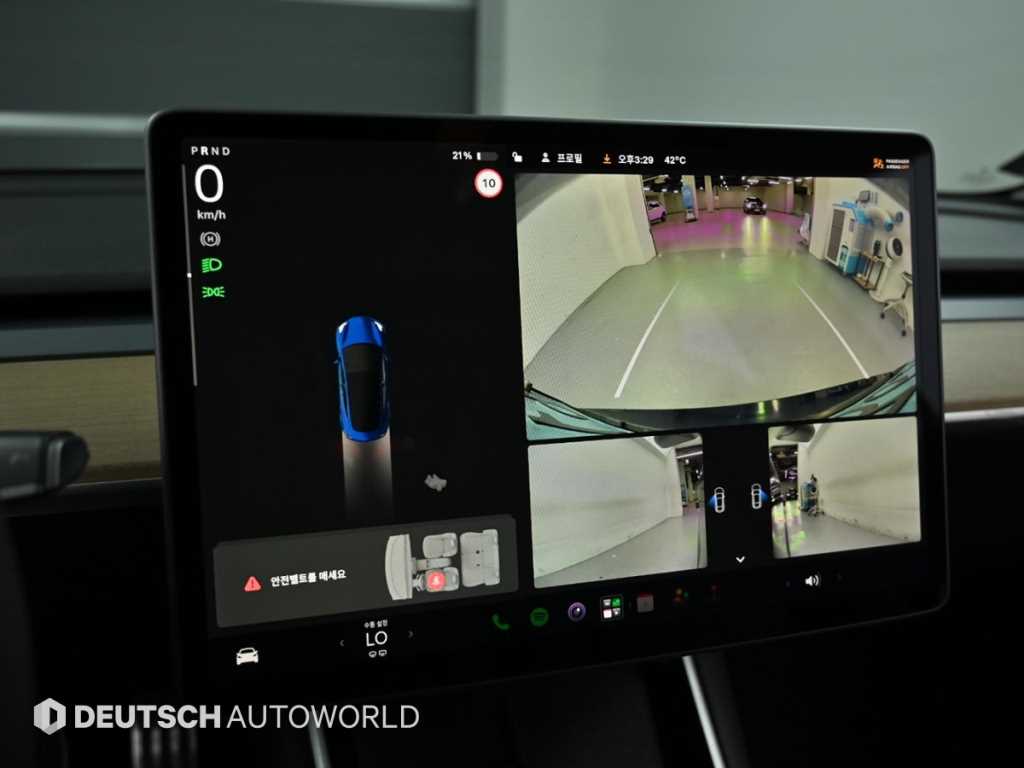 Tesla Model 3 — photo 15