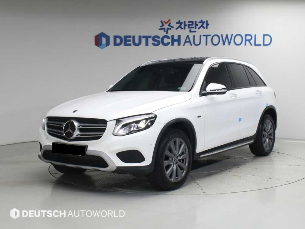 Mercedes-Benz GLC-Class — photo 01