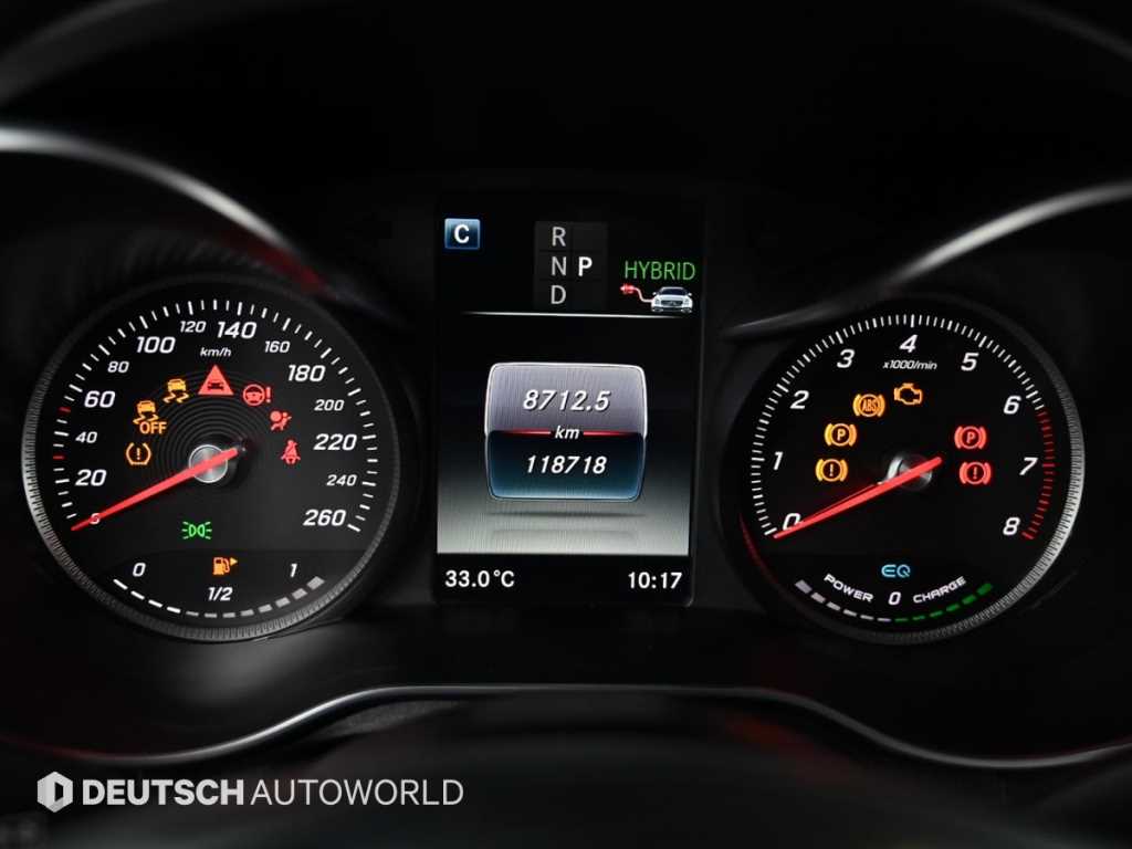Mercedes-Benz GLC-Class — photo 08