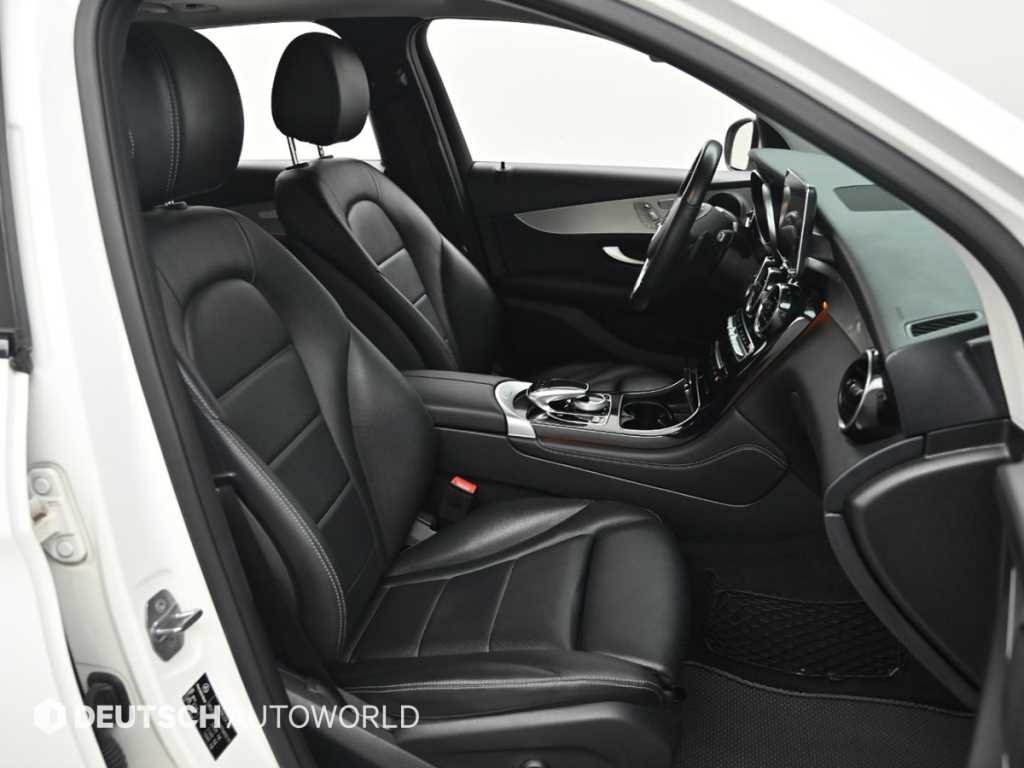Mercedes-Benz GLC-Class — photo 10