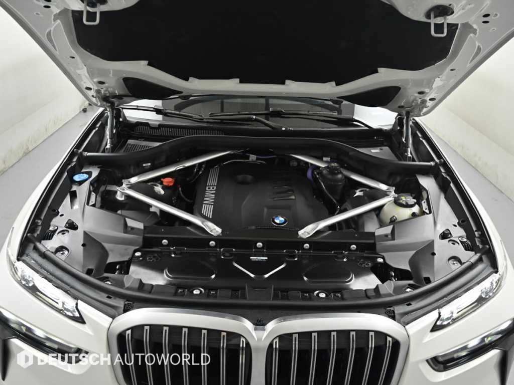 BMW X7 — photo 06