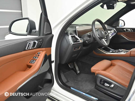 BMW X7 — photo 11