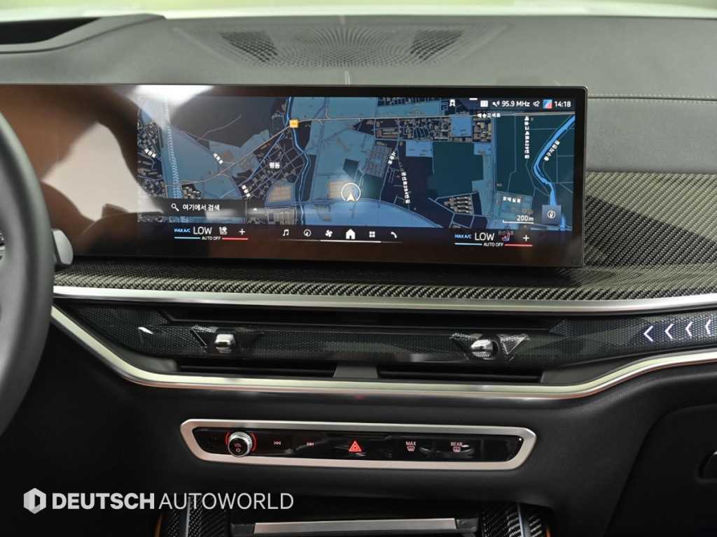 BMW X7 — photo 14