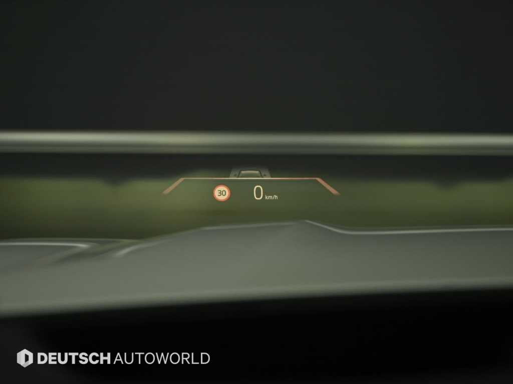 BMW X7 — photo 17