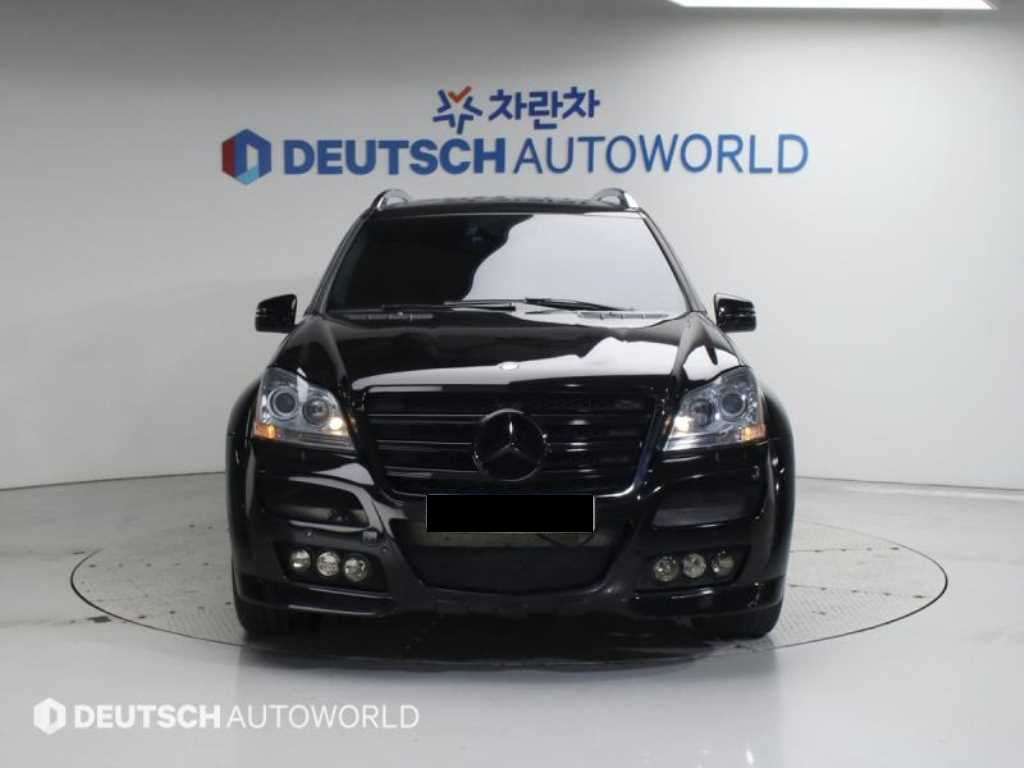 Mercedes-Benz GL-Class — photo 03