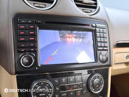 Mercedes-Benz GL-Class — photo 15