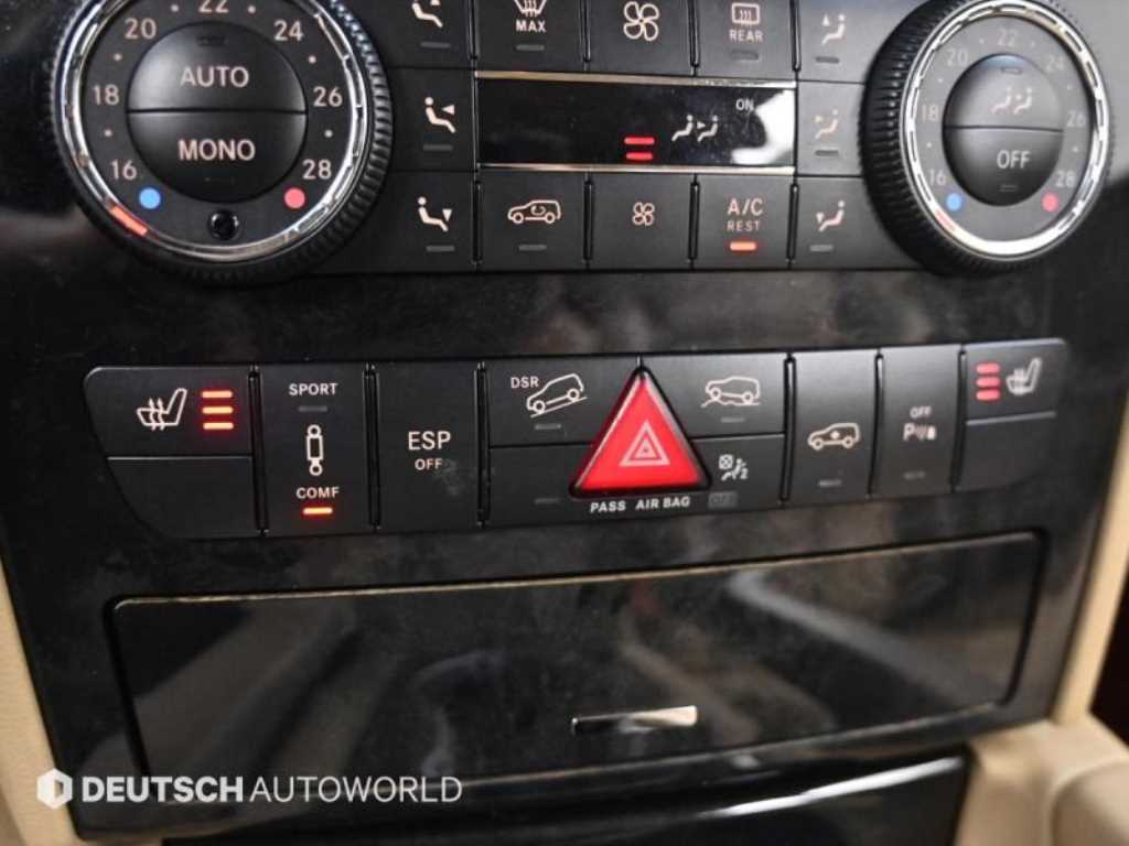 Mercedes-Benz GL-Class — photo 18