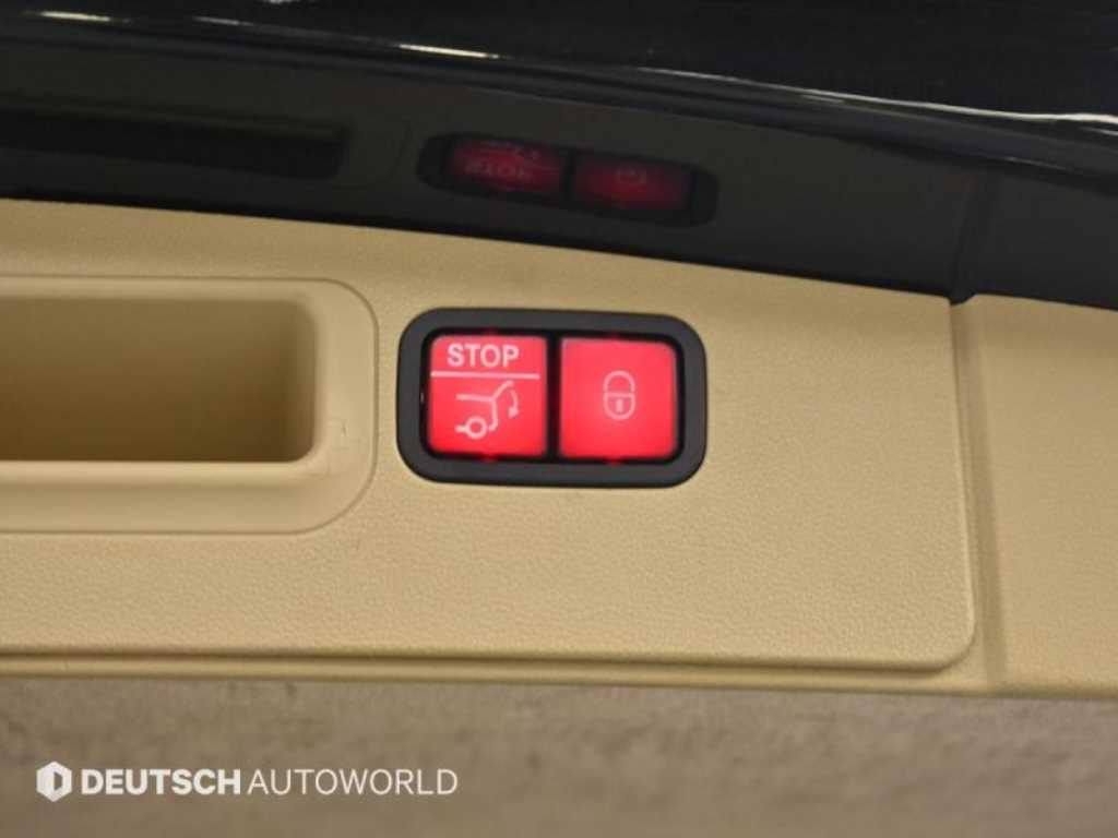 Mercedes-Benz GL-Class — photo 20