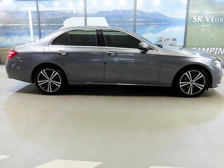 Mercedes-Benz E-Class — photo 03