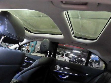 Mercedes-Benz E-Class — photo 16