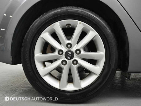 Kia K3 — photo 06