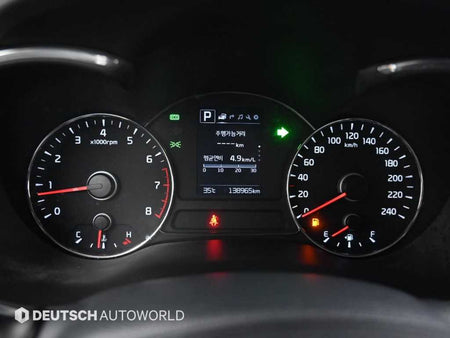 Kia K3 — photo 09