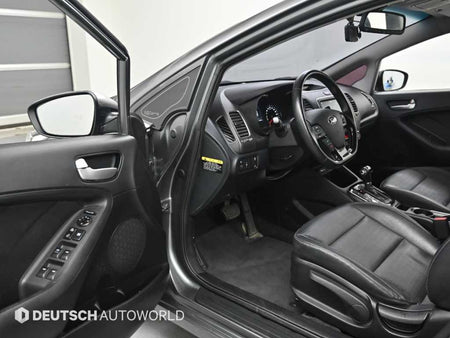 Kia K3 — photo 10