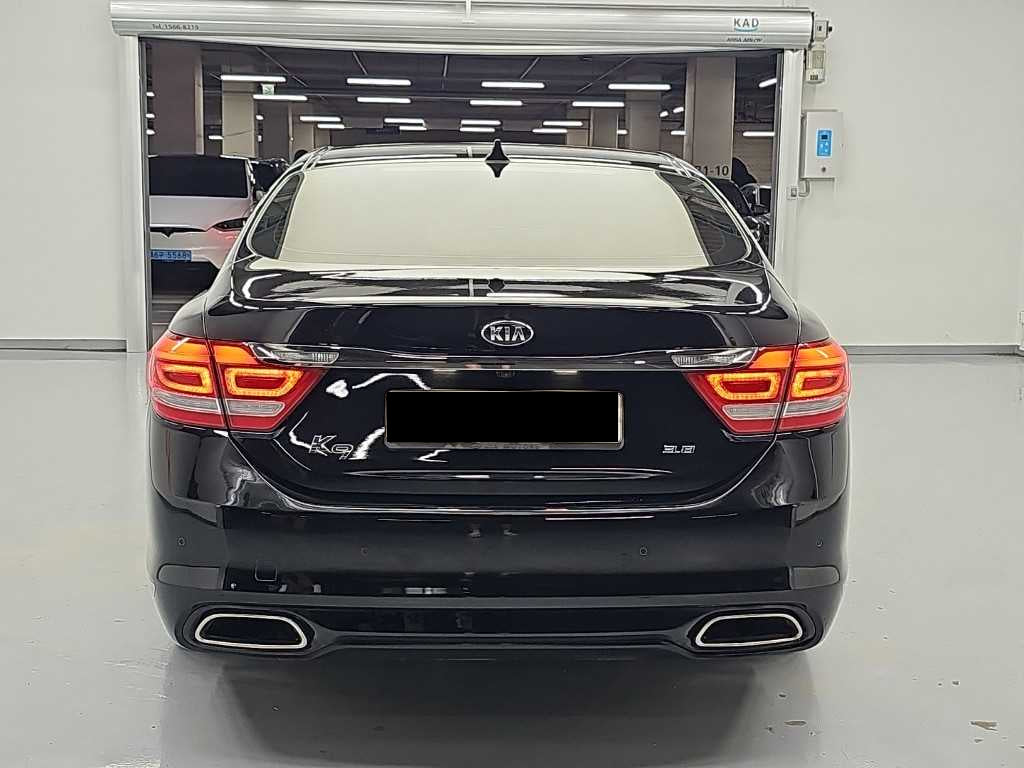 Kia K9 — photo 03