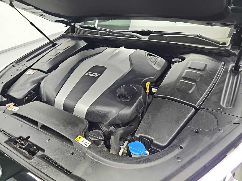 Kia K9 — photo 05