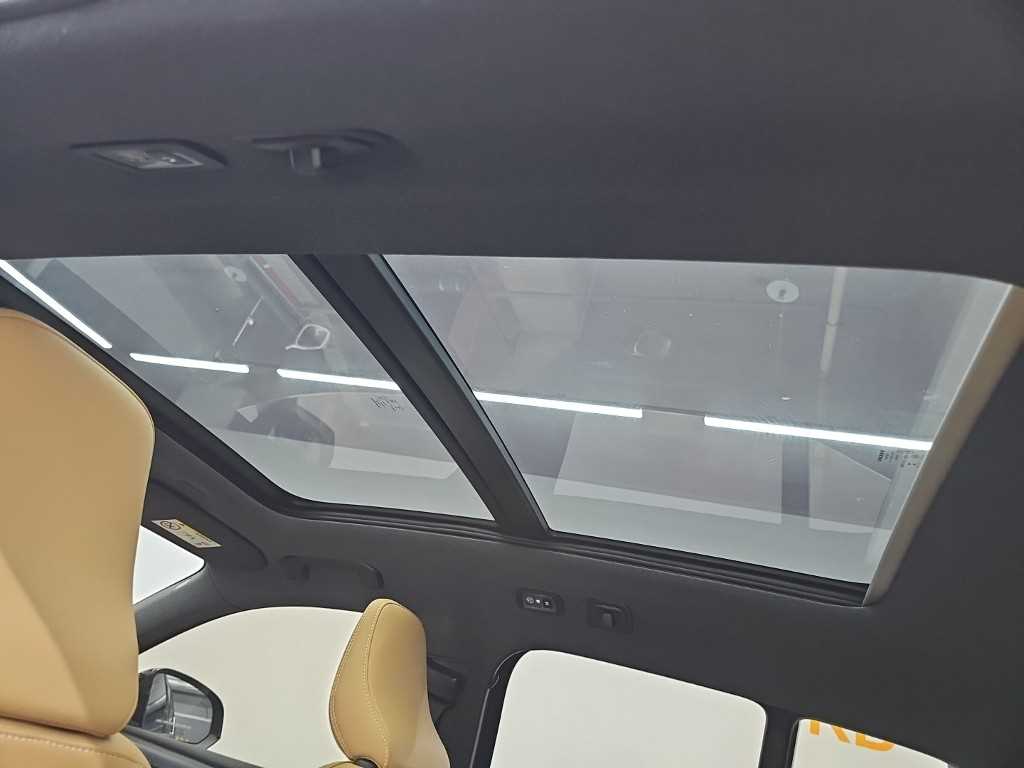 Volvo XC40 — photo 14