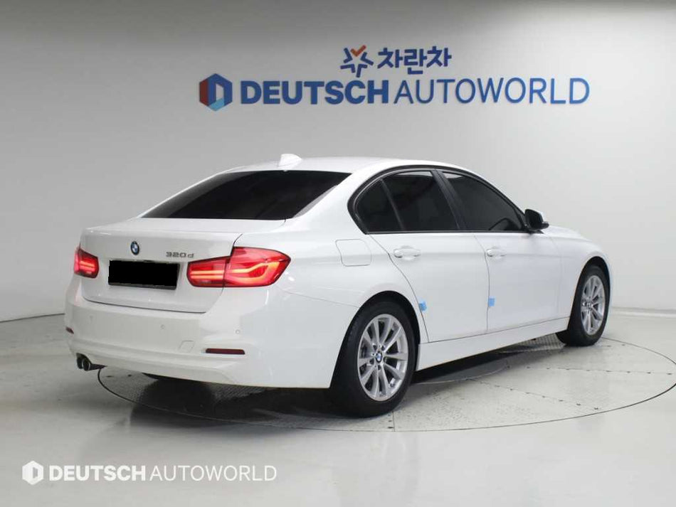 BMW 3-Series — photo 02