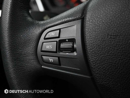 BMW 3-Series — photo 16