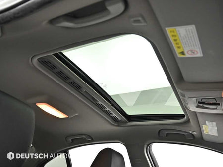 BMW 3-Series — photo 18